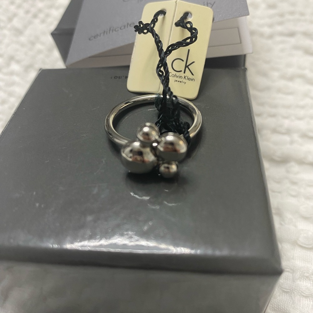 Calvin Klein Silver Cluster moving Ring